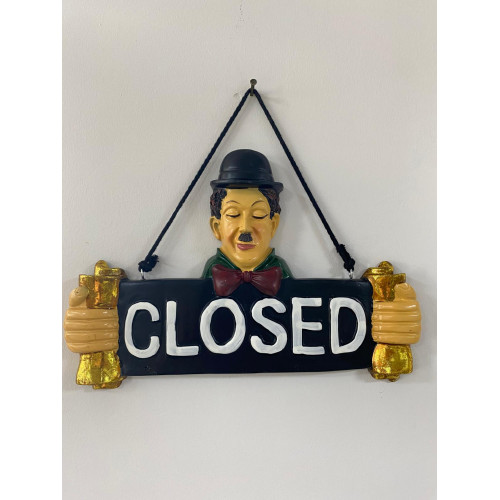 Charlie Chaplin Closed Temalı Duvar Kapı Yazısı