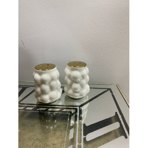 Üzüm Kabartma Desen Gold Detaylı 2li Tuzluk Üzüm Kabartma Desen Gold Detaylı 2li Tuzluk